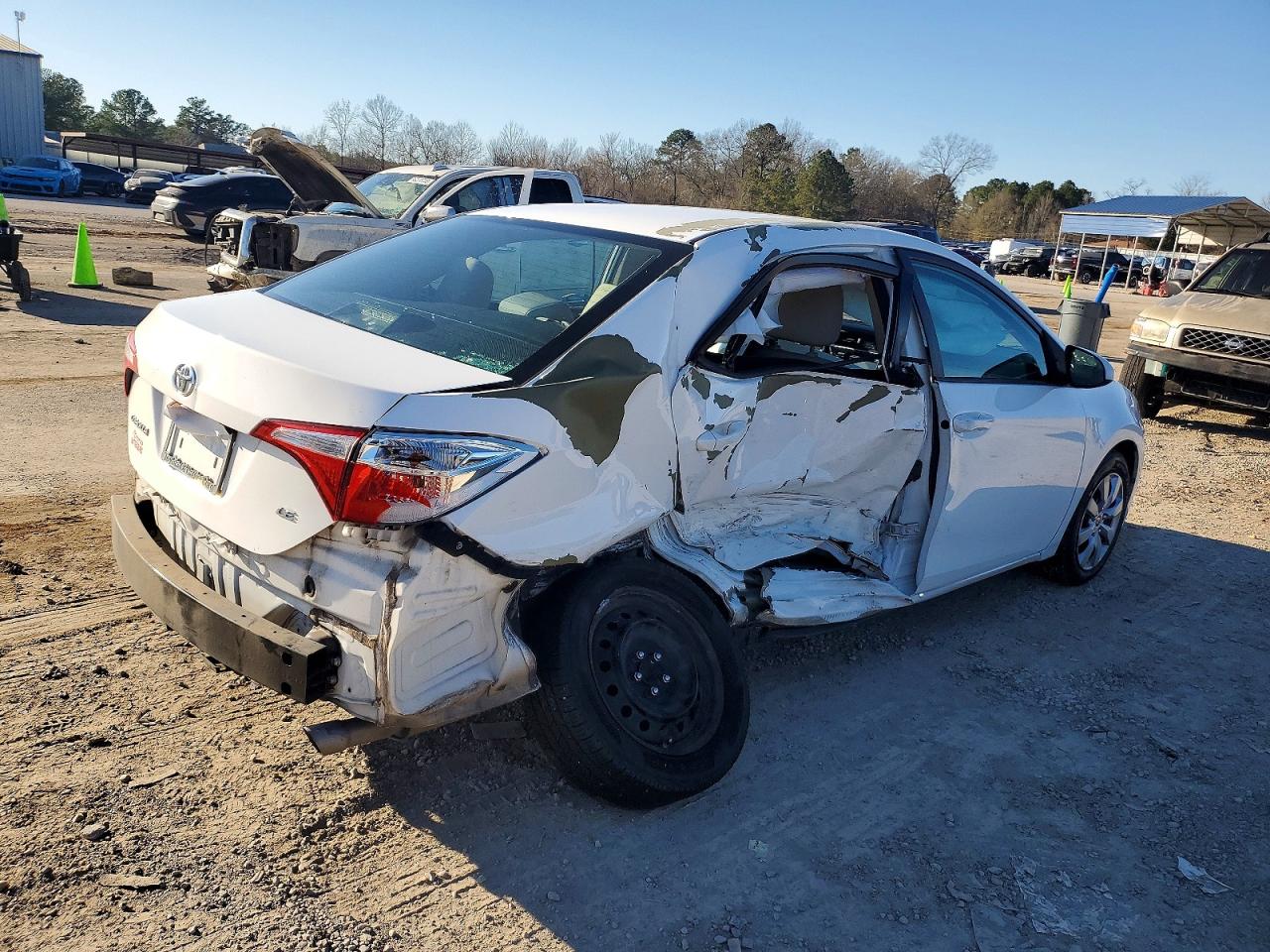 2015 TOYOTA COROLLA LE photo 5