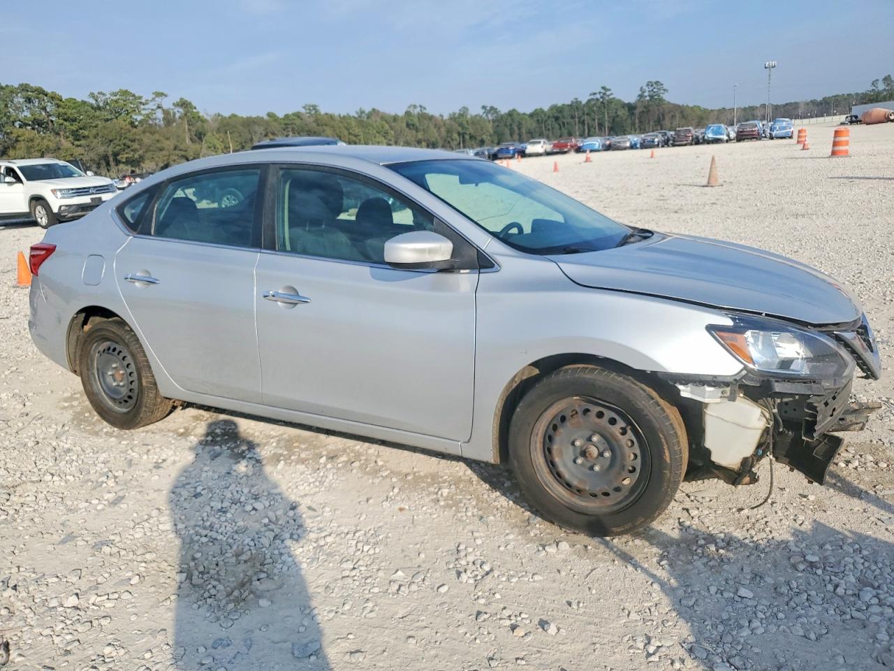 2017 NISSAN SENTRA S photo 4