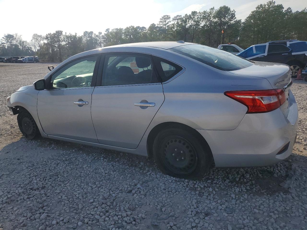 2017 NISSAN SENTRA S photo 2