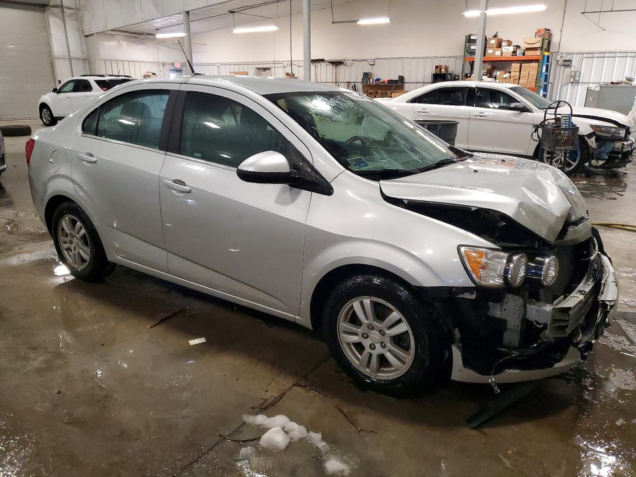 2014 CHEVROLET SONIC LT photo 4