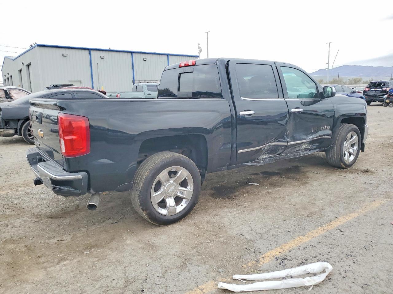 2017 CHEVROLET SILVERADO C1500 LTZ photo 3