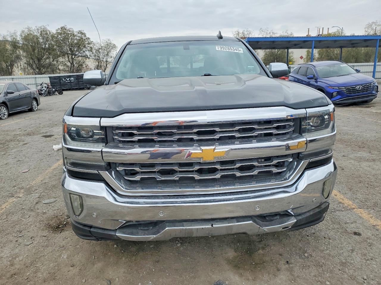 2017 CHEVROLET SILVERADO C1500 LTZ photo 5