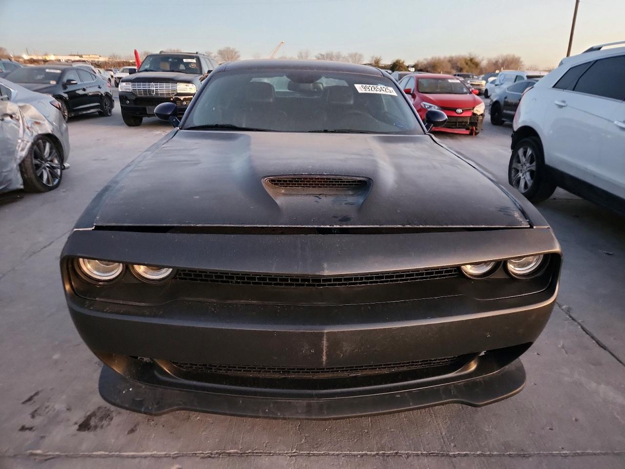 2016 DODGE CHALLENGER SXT photo 5