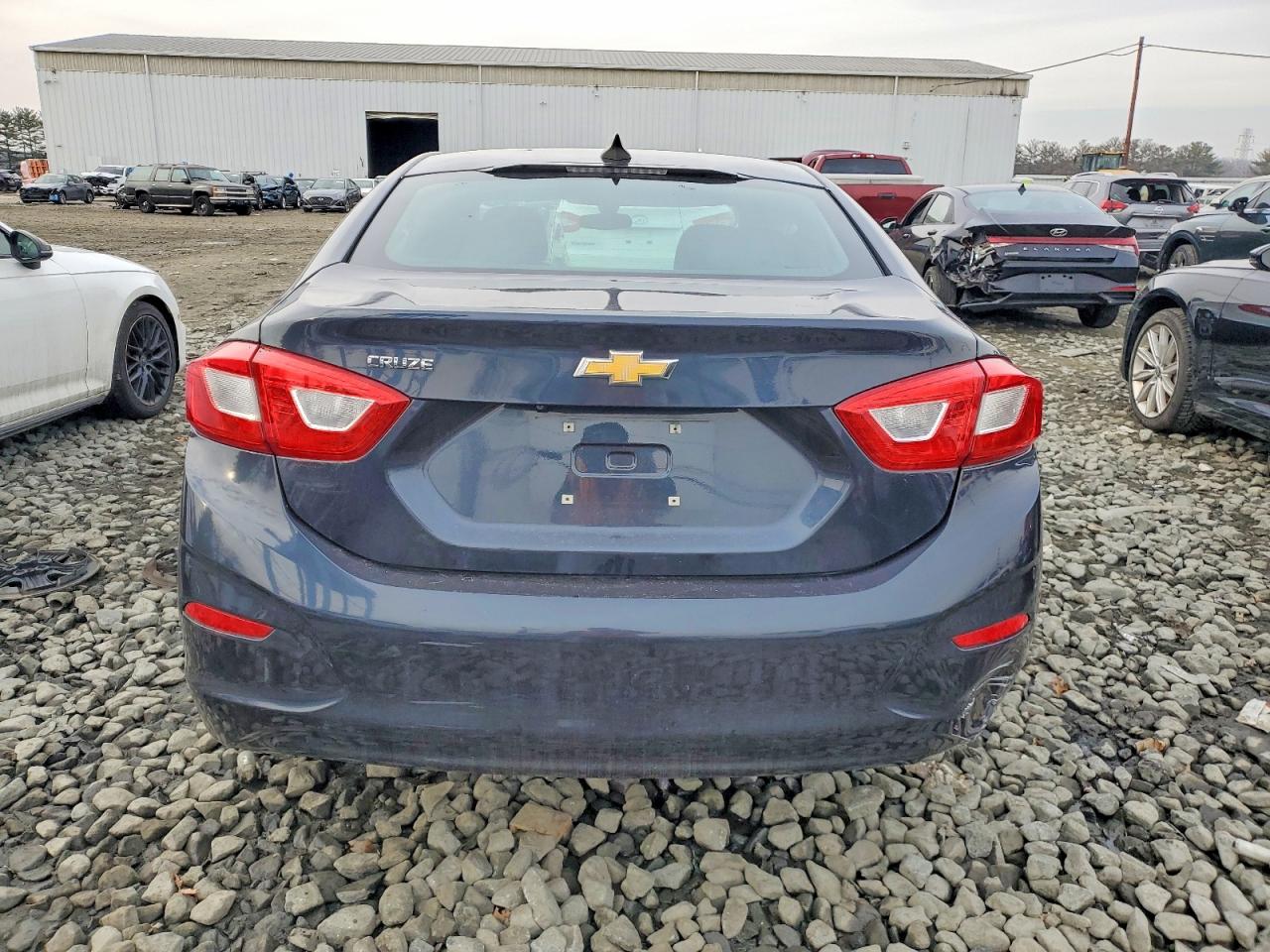2016 CHEVROLET CRUZE LS photo 6