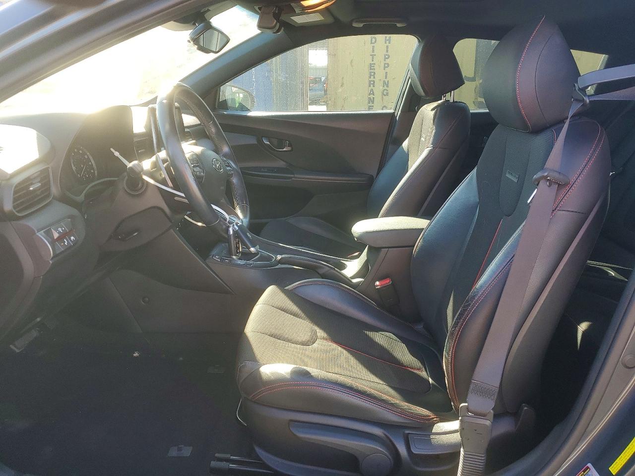 2019 HYUNDAI VELOSTER BASE photo 7