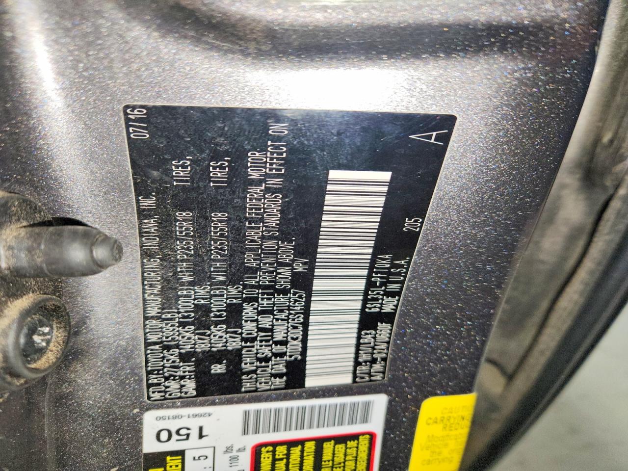2016 TOYOTA SIENNA XLE photo 14