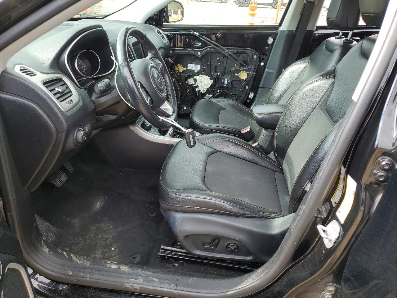 2019 JEEP COMPASS LATITUDE photo 13