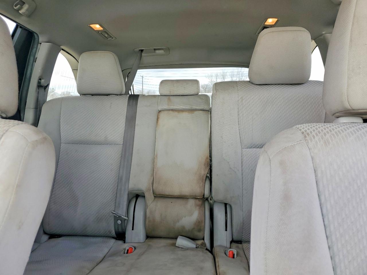 2019 TOYOTA HIGHLANDER LE photo 10