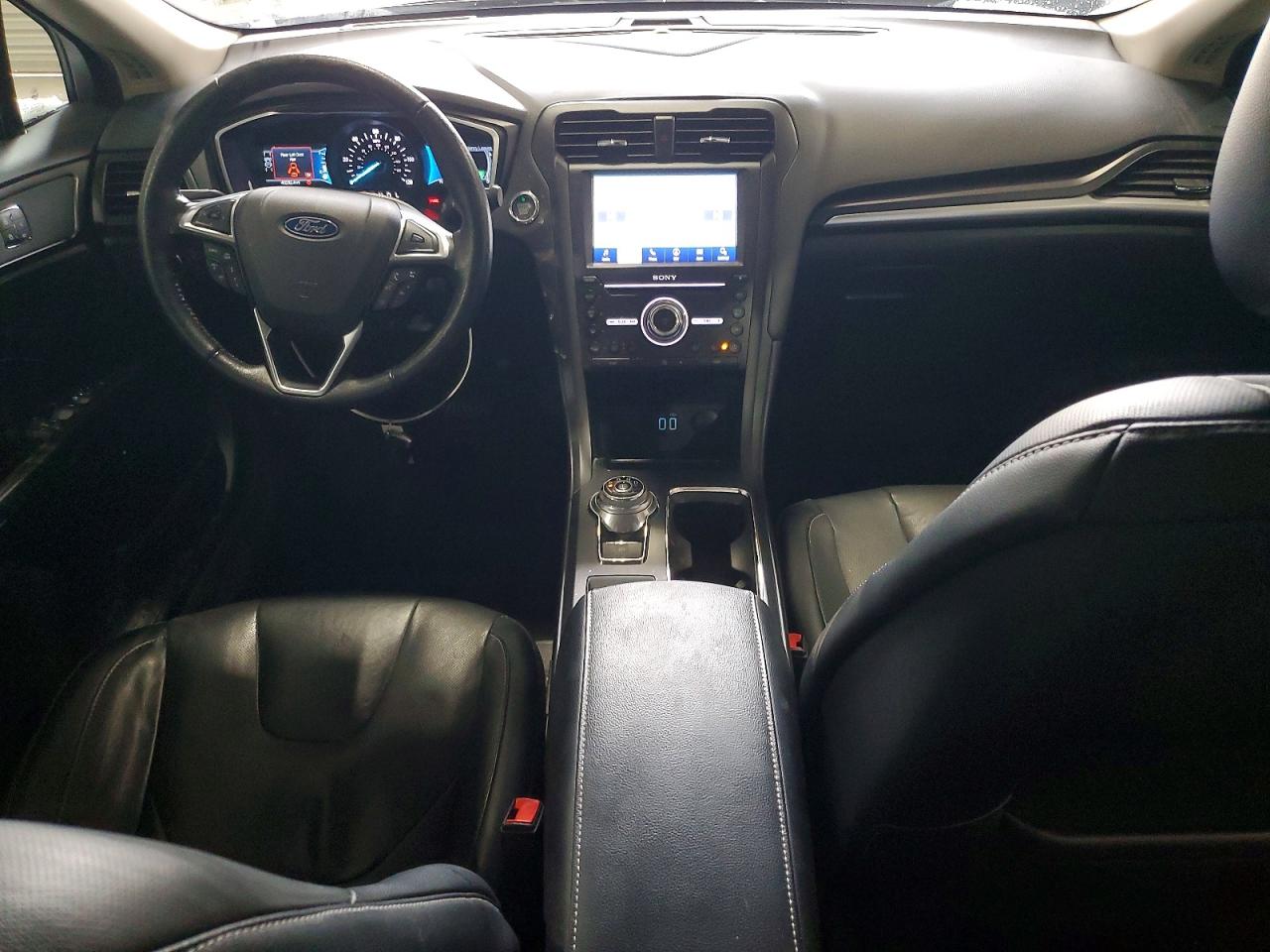 2019 FORD FUSION TITANIUM photo 8