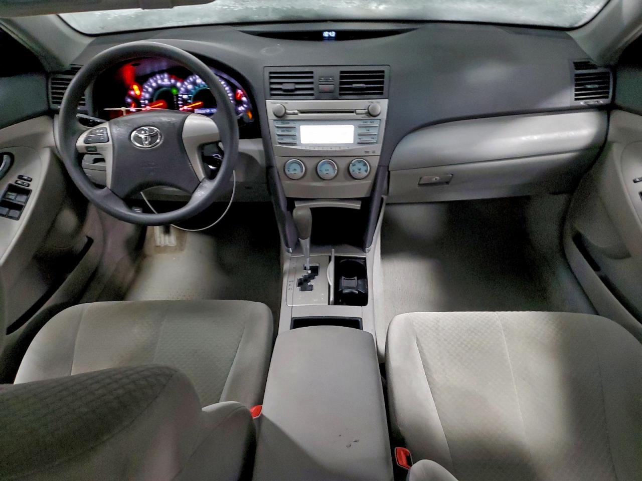 2009 TOYOTA CAMRY BASE photo 8