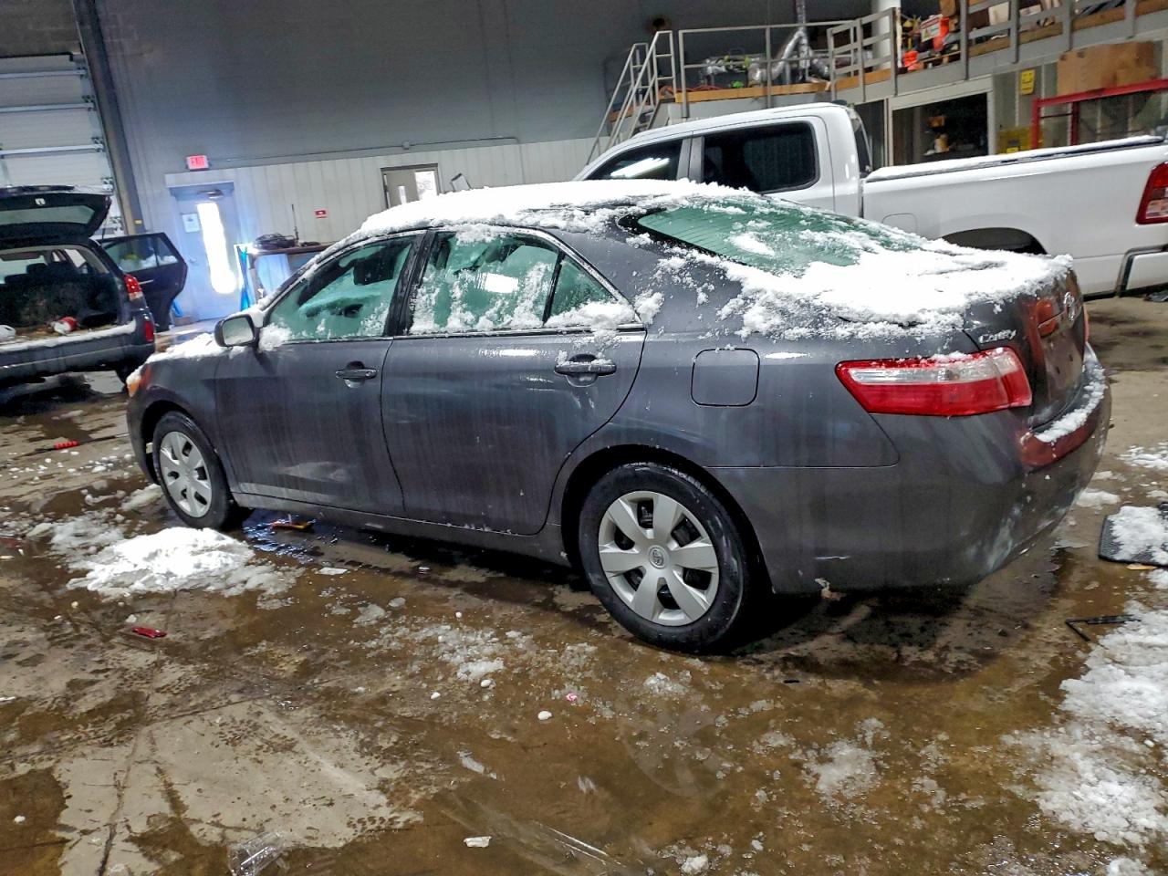2009 TOYOTA CAMRY BASE photo 2