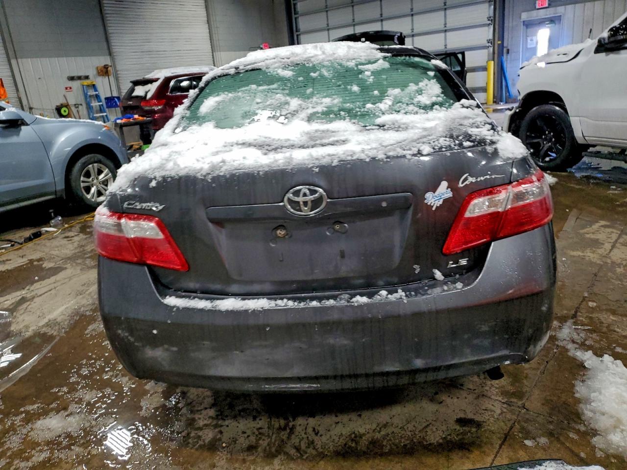 2009 TOYOTA CAMRY BASE photo 6