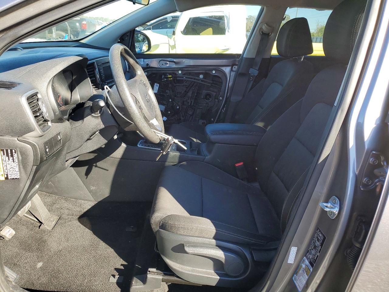 2019 KIA SPORTAGE LX photo 13