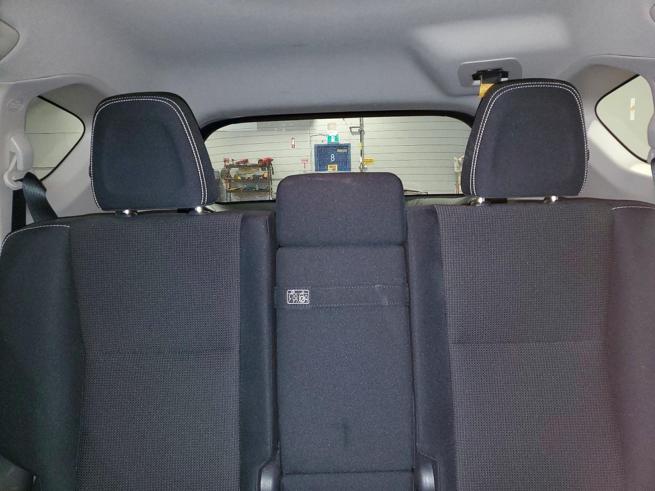 2016 TOYOTA RAV4 HV XLE photo 10