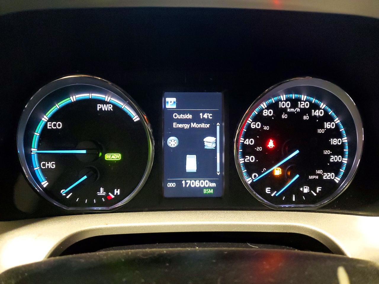 2016 TOYOTA RAV4 HV XLE photo 9