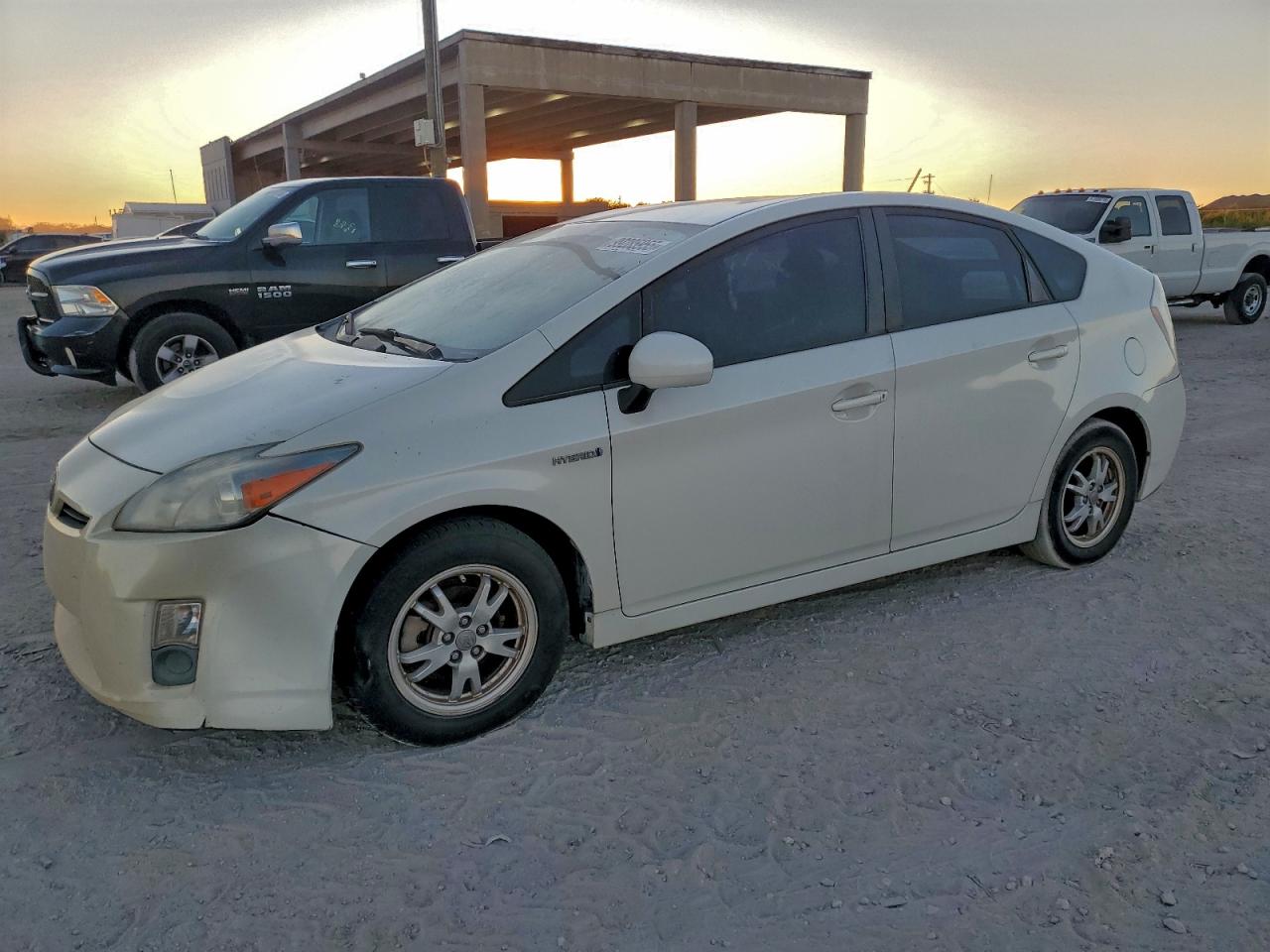 2011 TOYOTA PRIUS