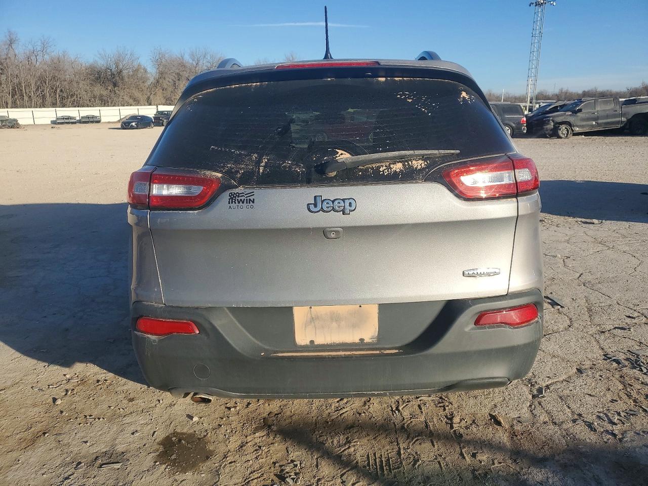 2015 JEEP CHEROKEE LATITUDE photo 6