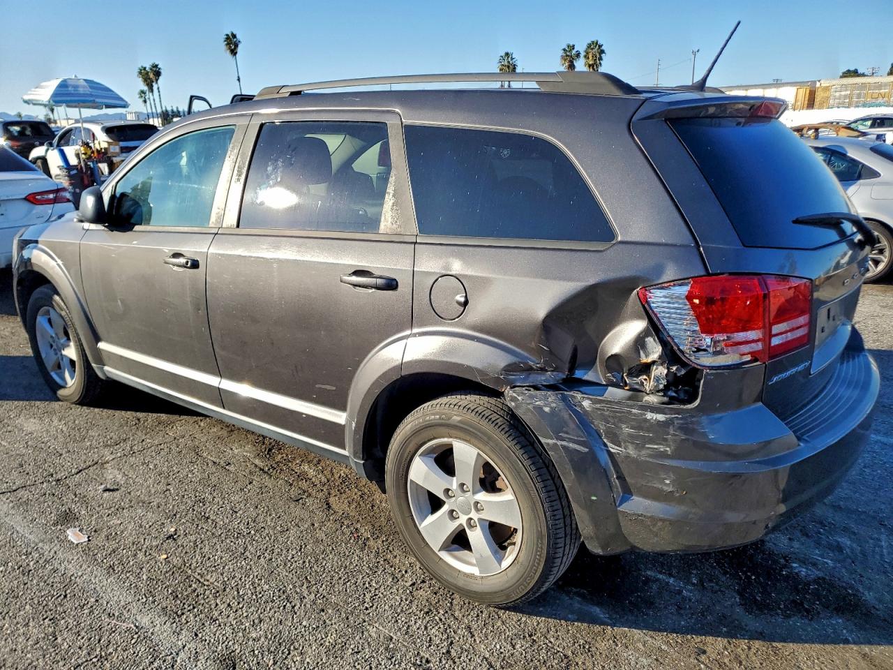 2017 DODGE JOURNEY SE photo 2