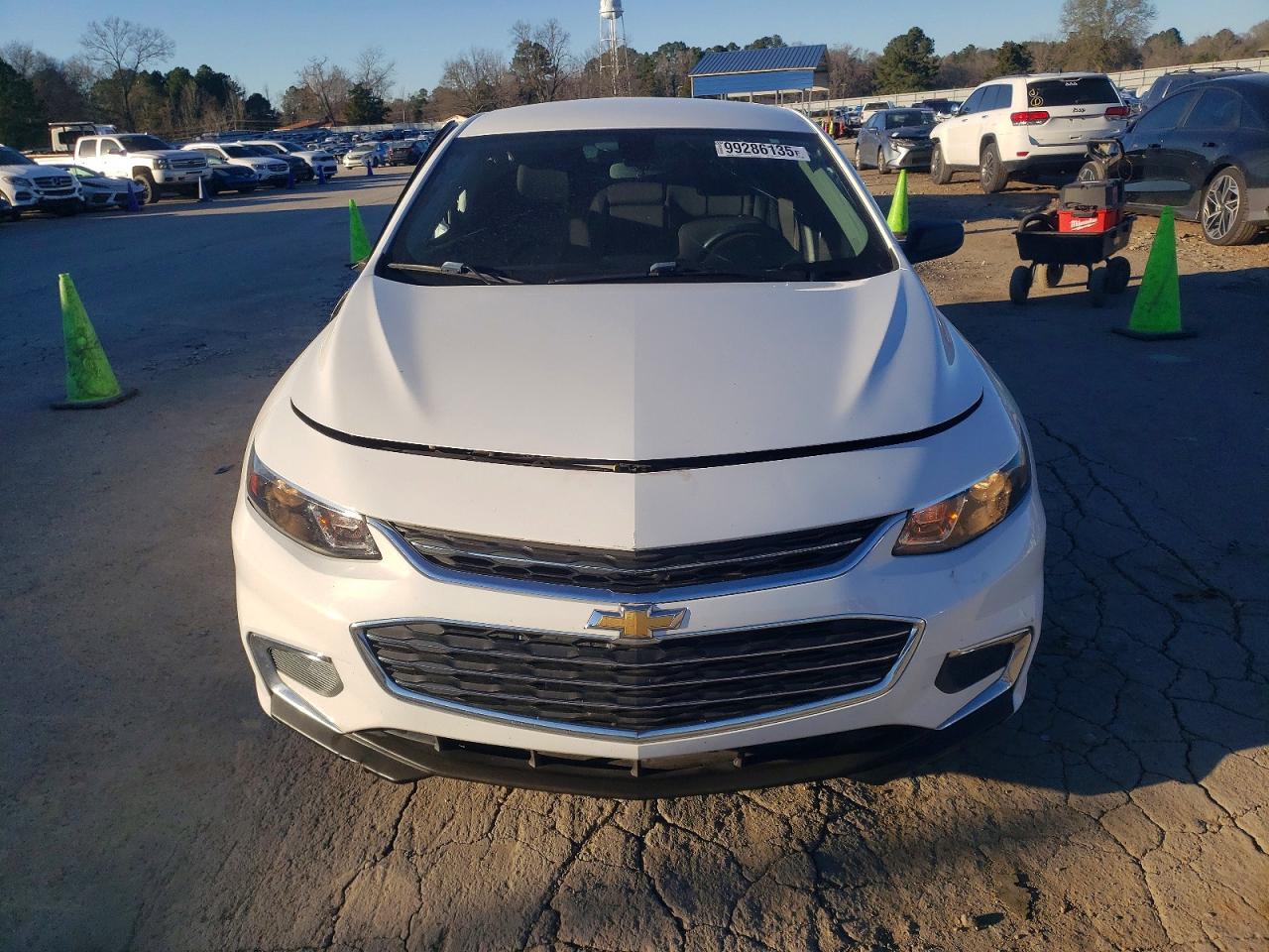 2018 CHEVROLET MALIBU LS photo 5