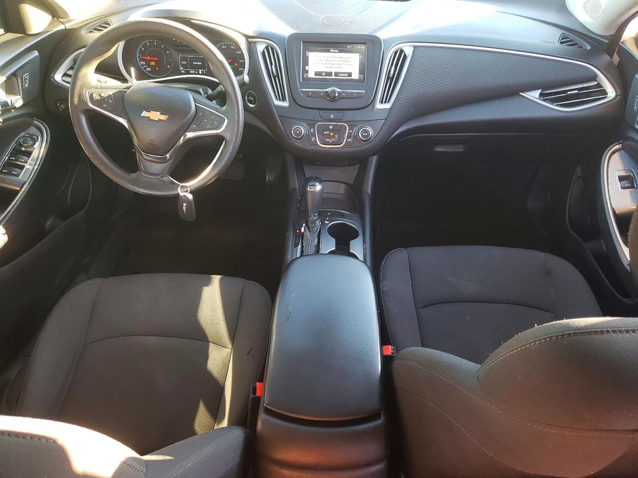 2018 CHEVROLET MALIBU LS photo 8