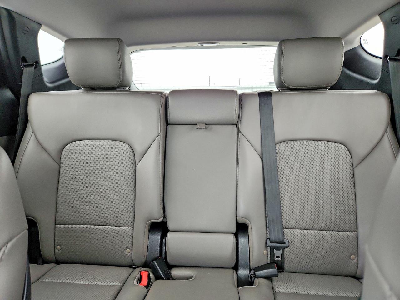 2017 HYUNDAI SANTA FE SPORT photo 19