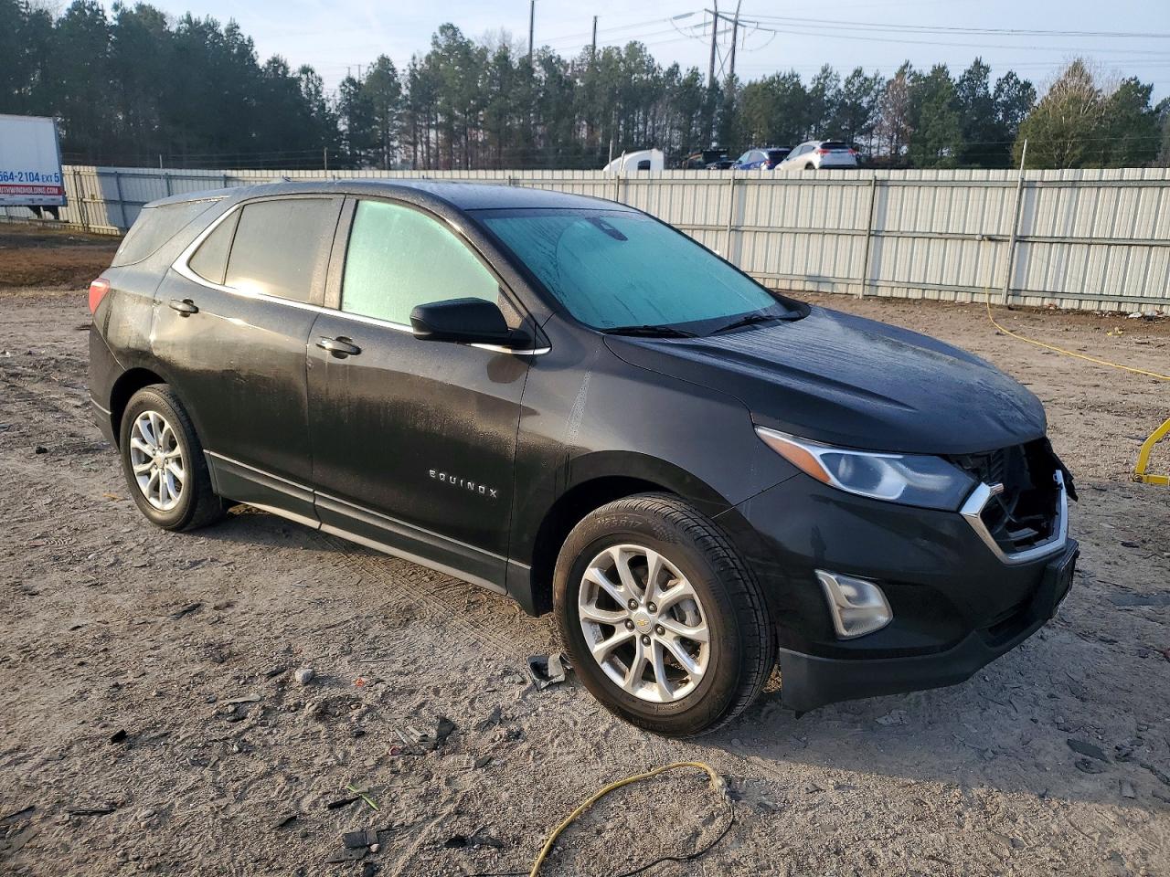 2021 CHEVROLET EQUINOX LT photo 4