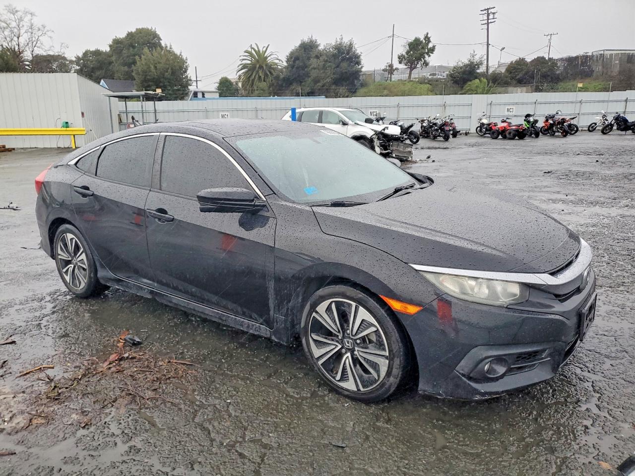 2016 HONDA CIVIC EX photo 4