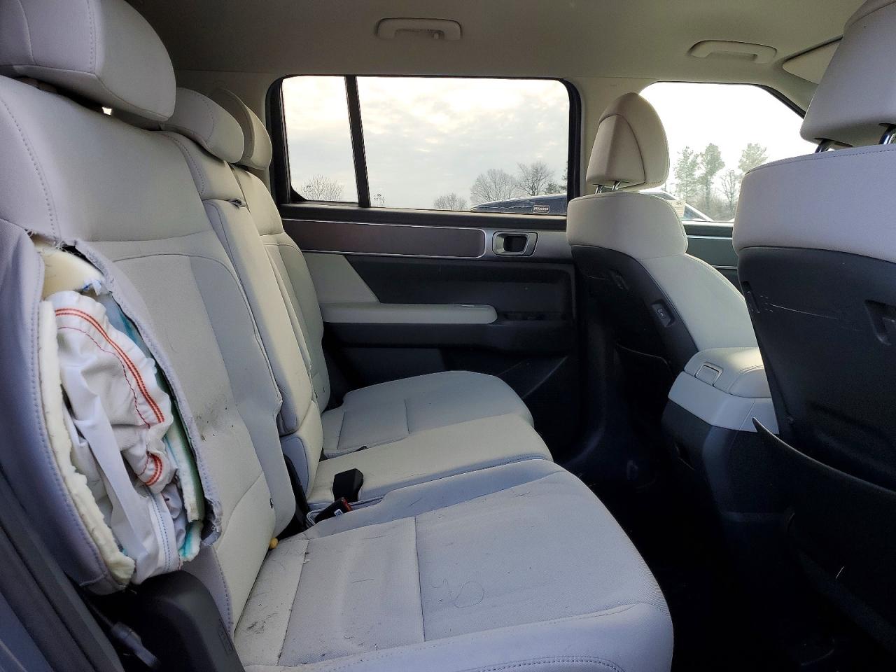 2025 HYUNDAI SANTA FE SE photo 11