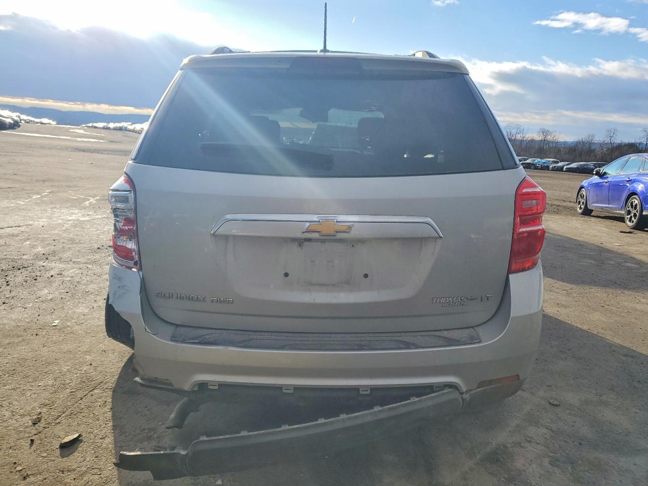 2017 CHEVROLET EQUINOX LT photo 6