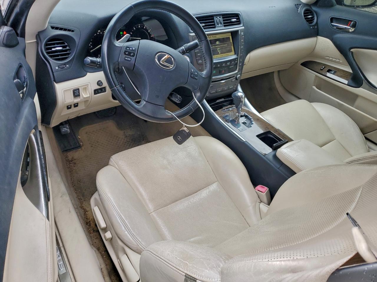 2010 LEXUS IS 250 photo 7