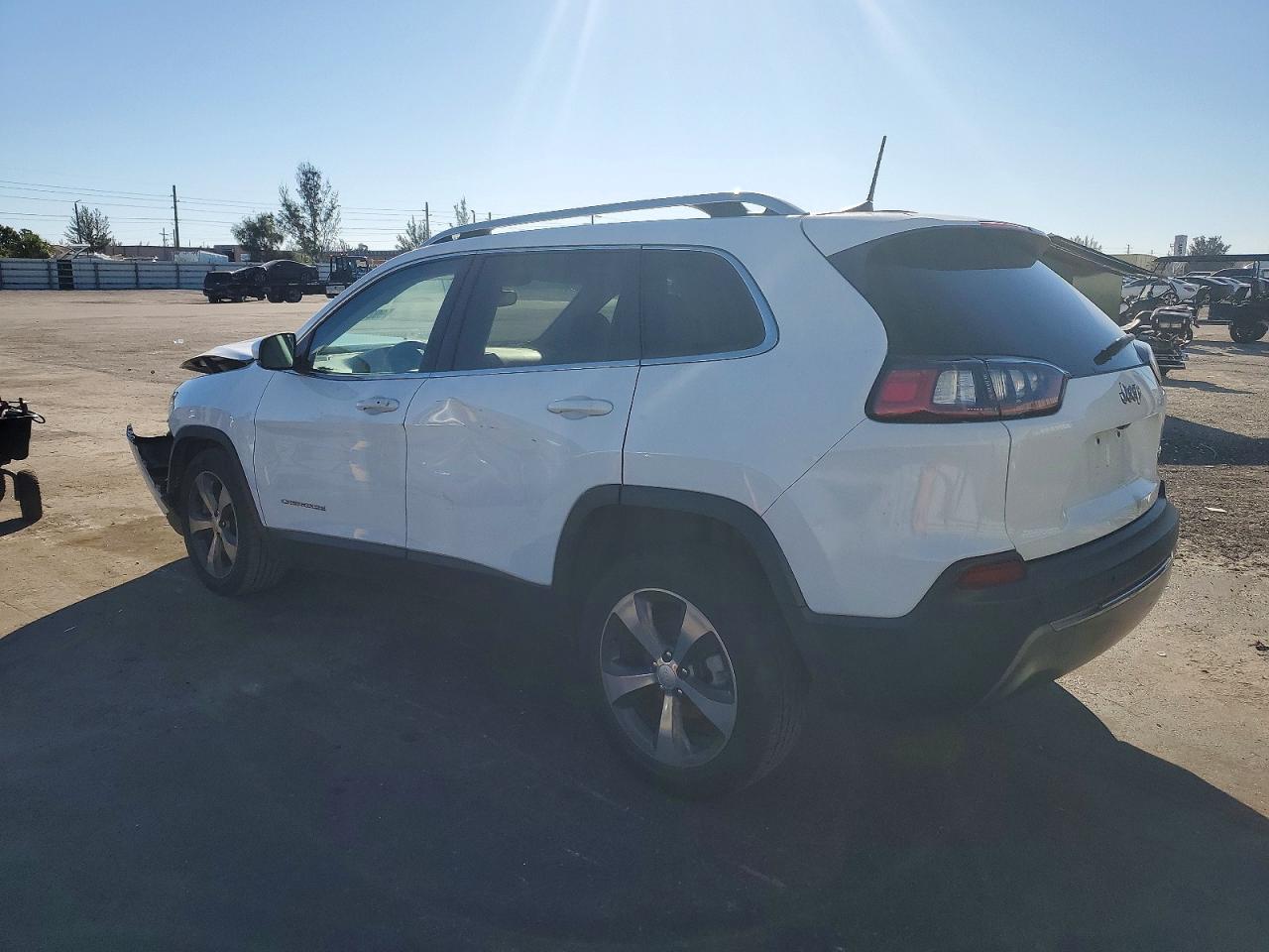 2019 JEEP CHEROKEE LIMITED photo 2