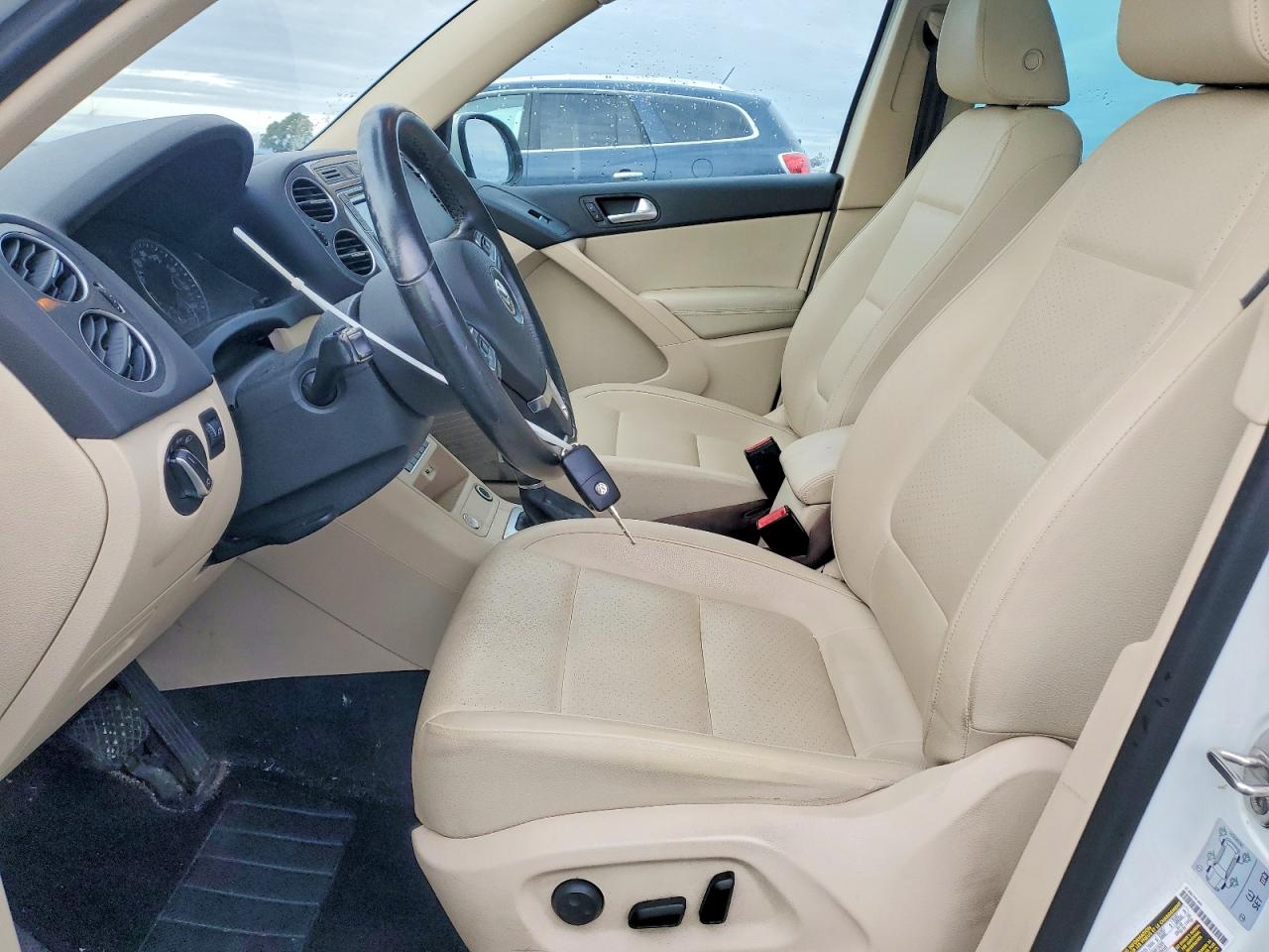 2017 VOLKSWAGEN TIGUAN WOLFSBURG photo 7