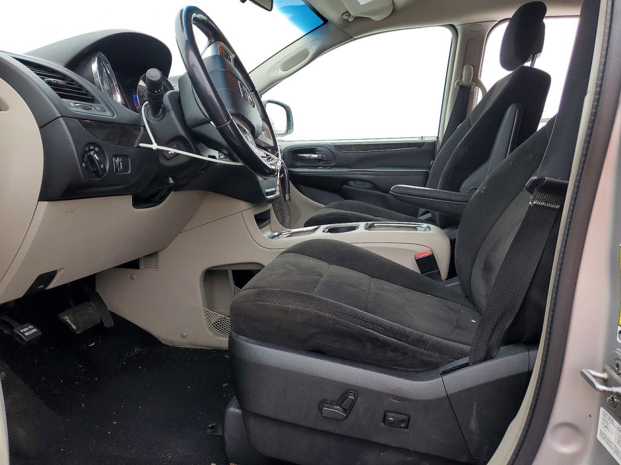 2012 DODGE GRAND CARAVAN CREW photo 7