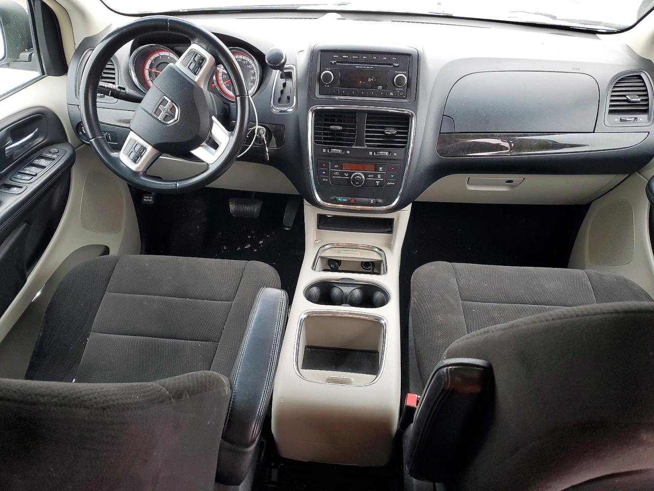 2012 DODGE GRAND CARAVAN CREW photo 8