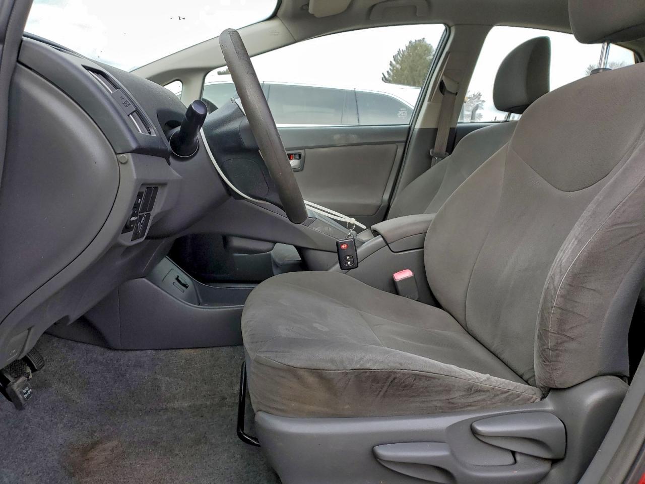 2011 TOYOTA PRIUS photo 7