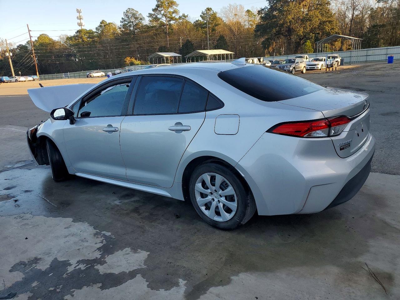 2023 TOYOTA COROLLA LE photo 2