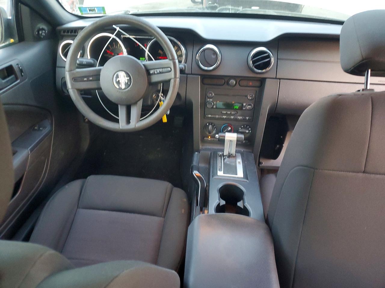 2005 FORD MUSTANG photo 8