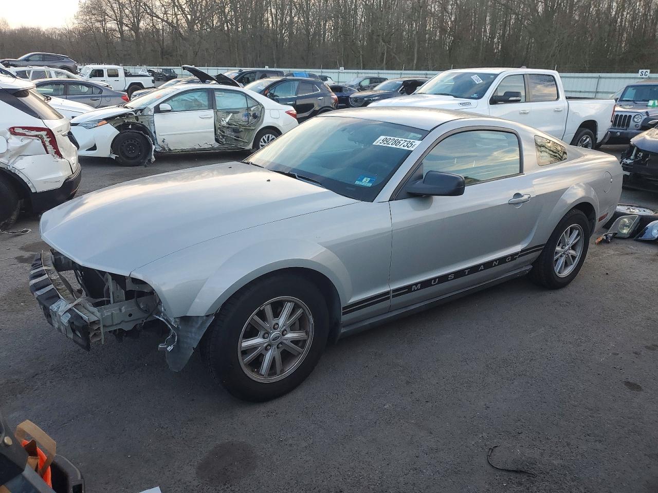 2005 FORD MUSTANG