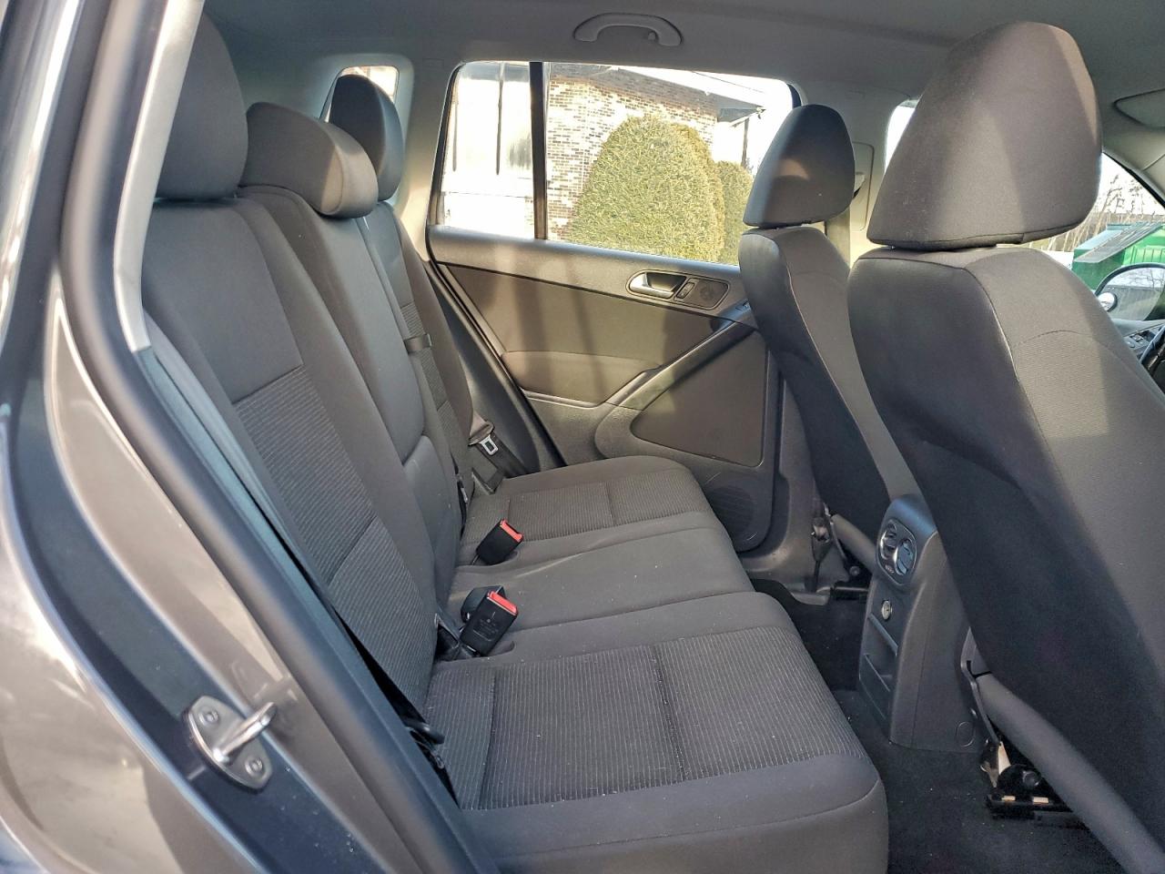 2013 VOLKSWAGEN TIGUAN S photo 11