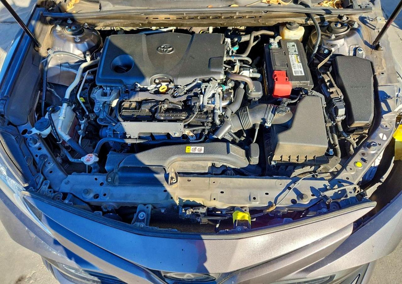 2018 TOYOTA CAMRY L photo 11