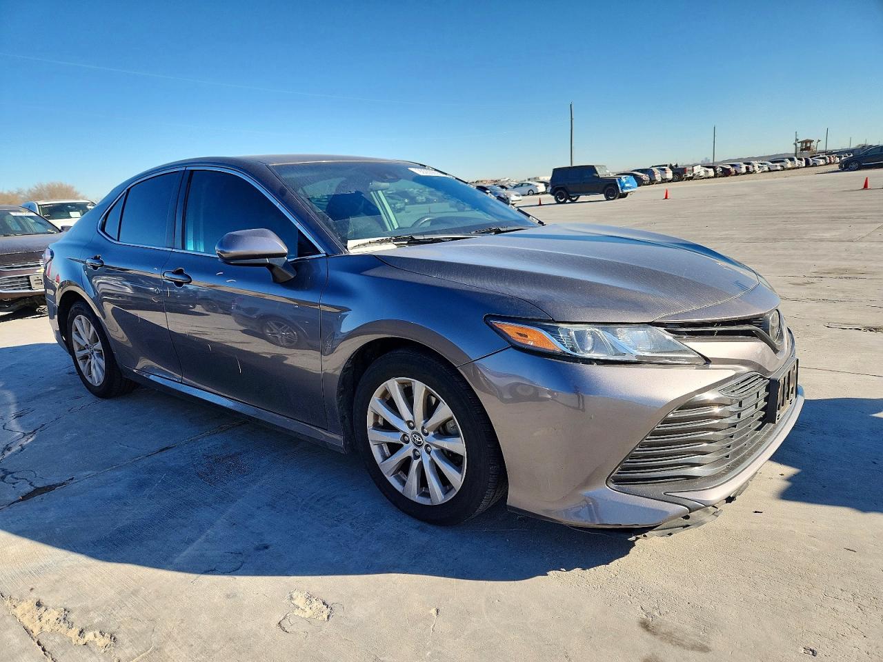 2018 TOYOTA CAMRY L photo 4