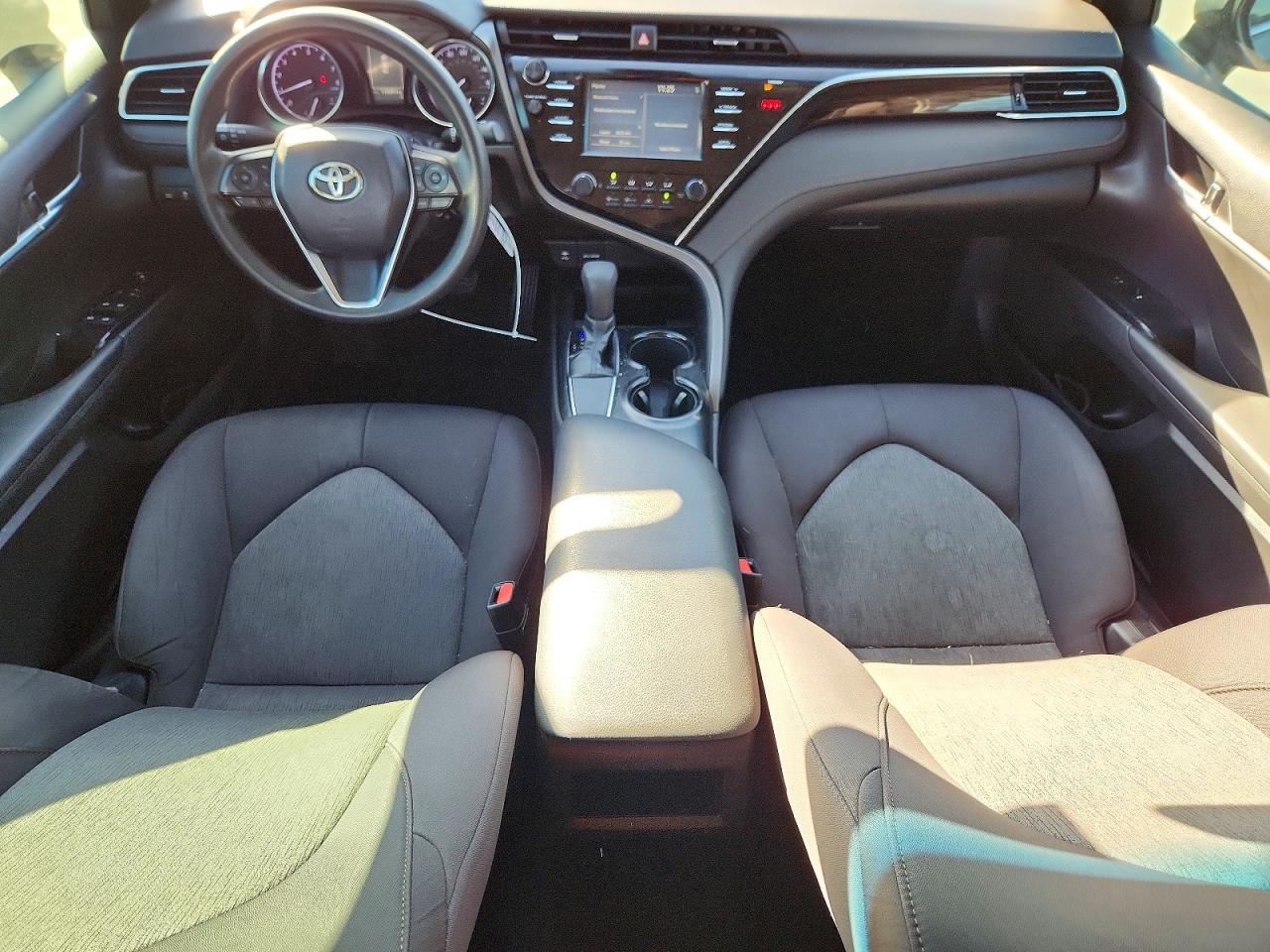 2018 TOYOTA CAMRY L photo 8