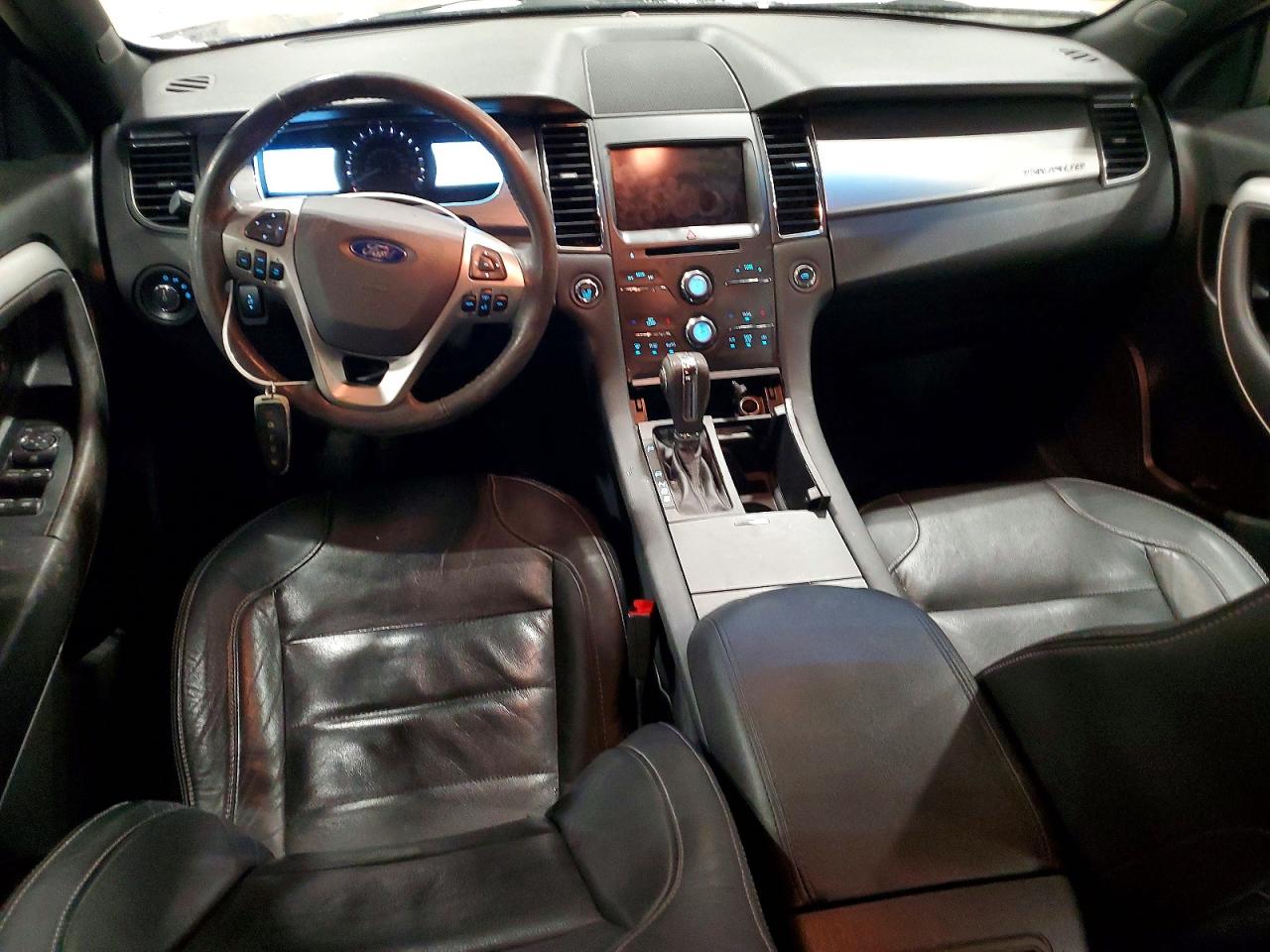 2015 FORD TAURUS SEL photo 8