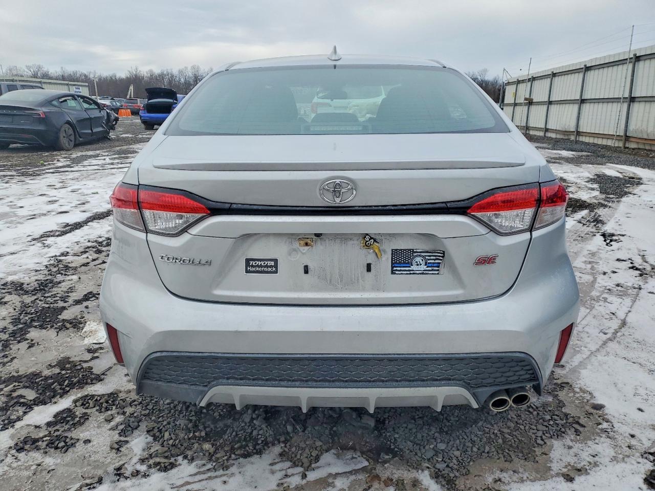 2022 TOYOTA COROLLA SE photo 6