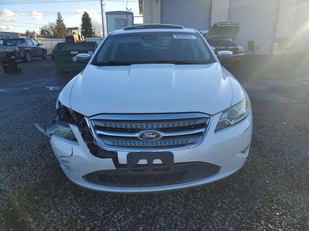 2011 FORD TAURUS LIMITED photo 9