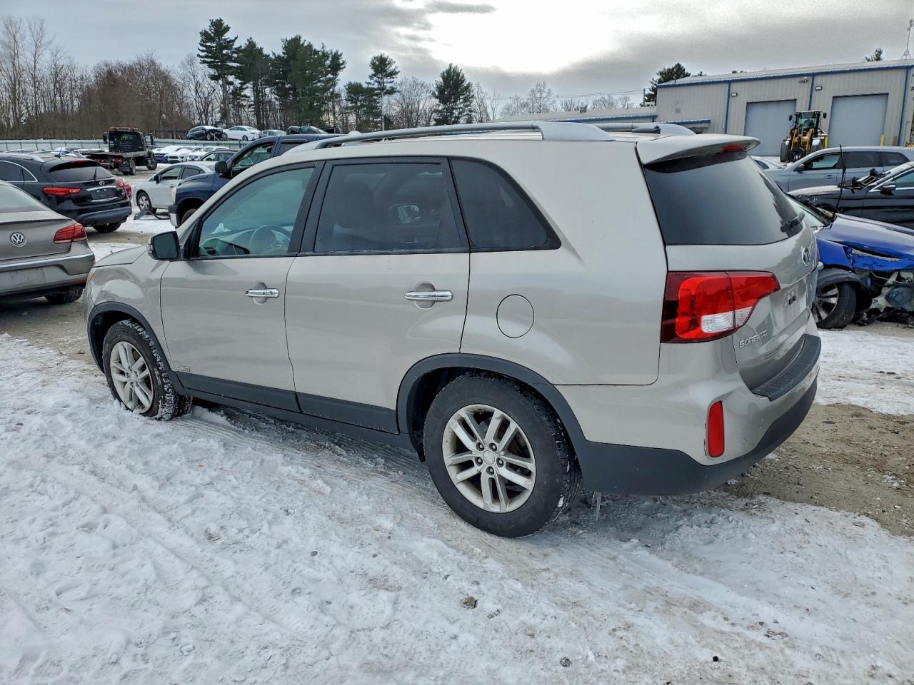 2014 KIA SORENTO LX photo 3