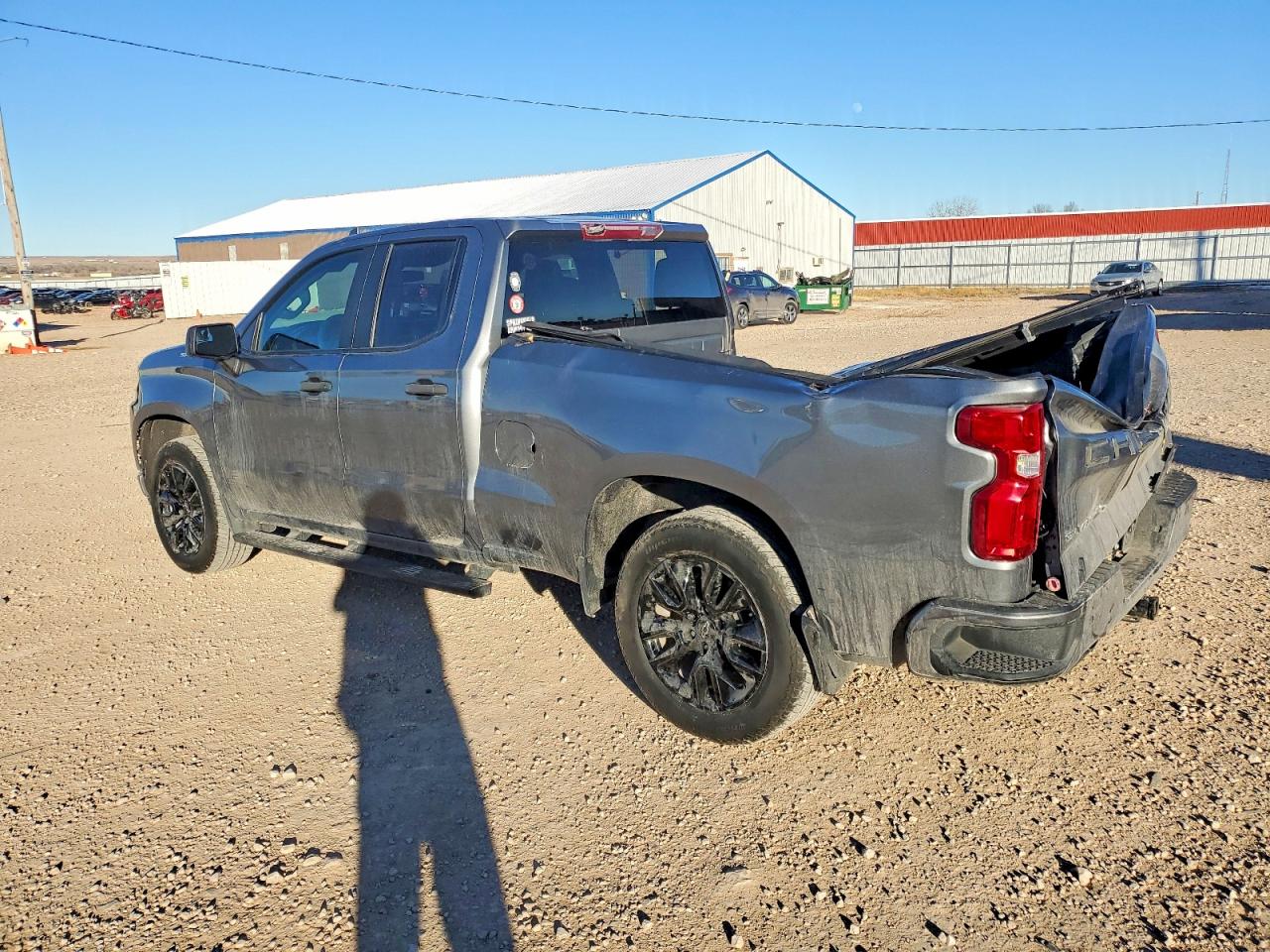 2021 CHEVROLET SILVERADO K1500 CUSTOM photo 2