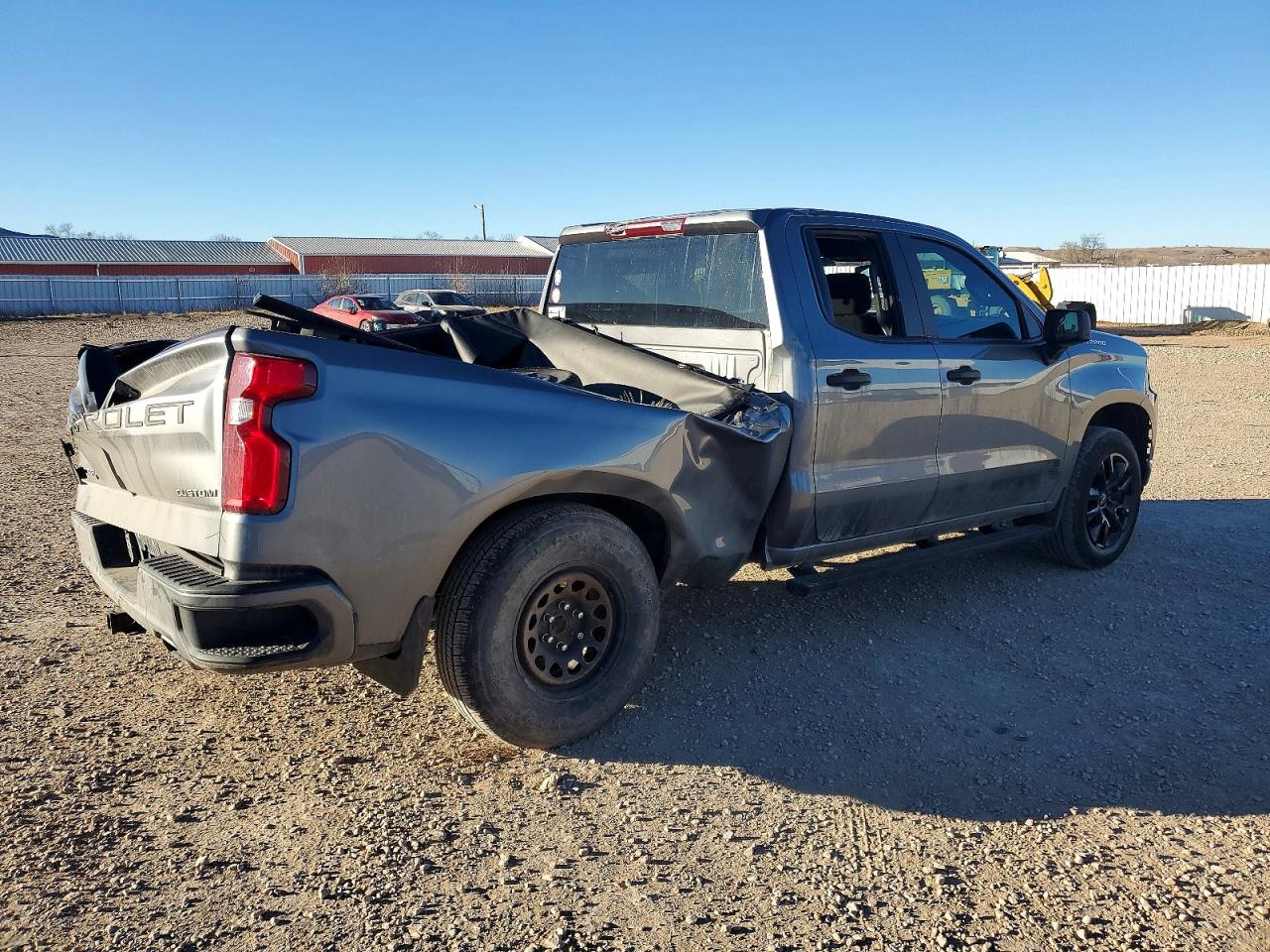 2021 CHEVROLET SILVERADO K1500 CUSTOM photo 3