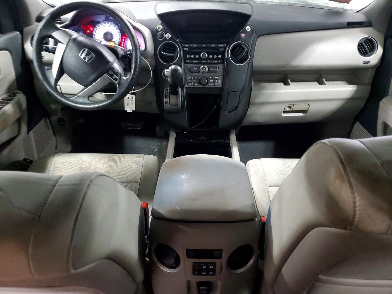 2012 HONDA PILOT LX photo 8