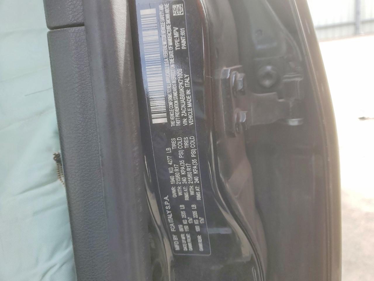 2019 JEEP RENEGADE LATITUDE photo 13